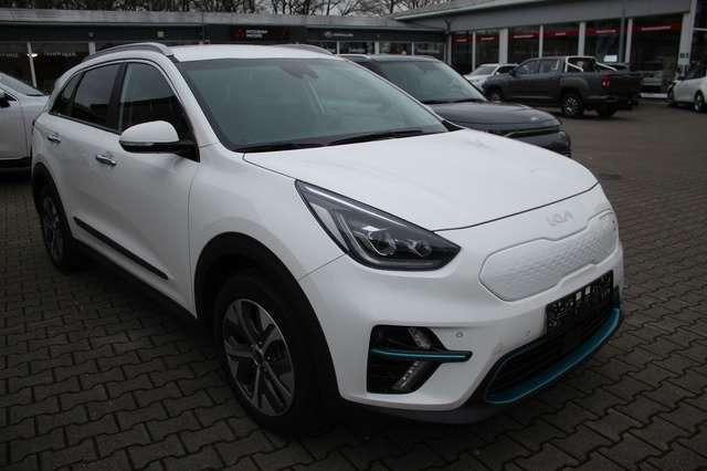 Kia Niro e-Niro Spirit (3 Phasen On-Board-Lader)